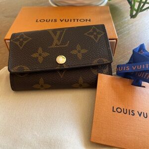 Louis Vuitton Monogram key pouch